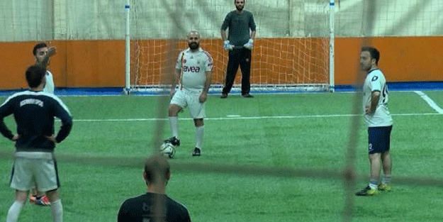 Halı sahada maçlar başladı
