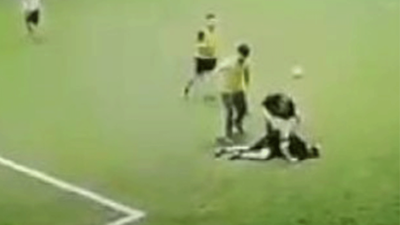 Halı sahada üzücü olay: Kalbi dayanmadı!