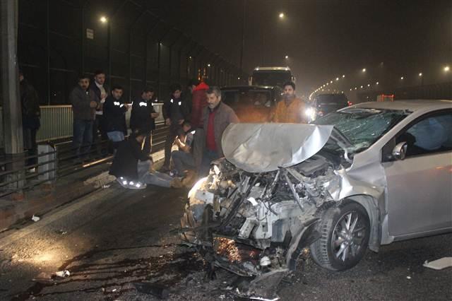 Haliç Köprüsü'nde art arda kazalar... 4 kişi yaralandı!