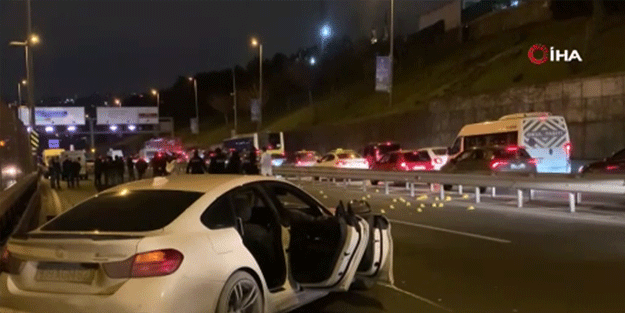 Haliç Köprüsü'nde otomobile silahlı saldırı: Ölü ve yaralılar var
