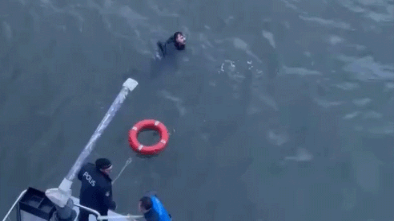 Haliç Metro Köprüsü'nden denize düştü! O anlar böyle görüntülendi