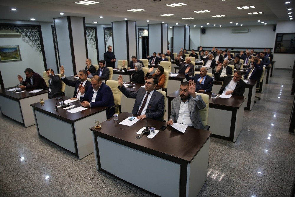 Haliliye meclisinde şehitler andı 