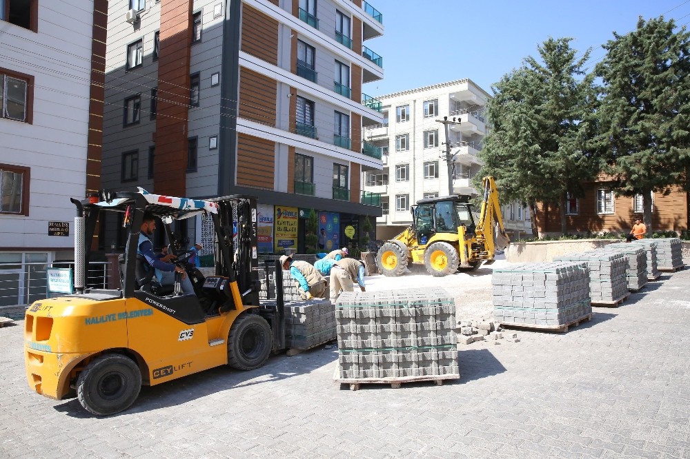Haliliye Belediyesi beton parke çalışmalarını sürdürüyor 