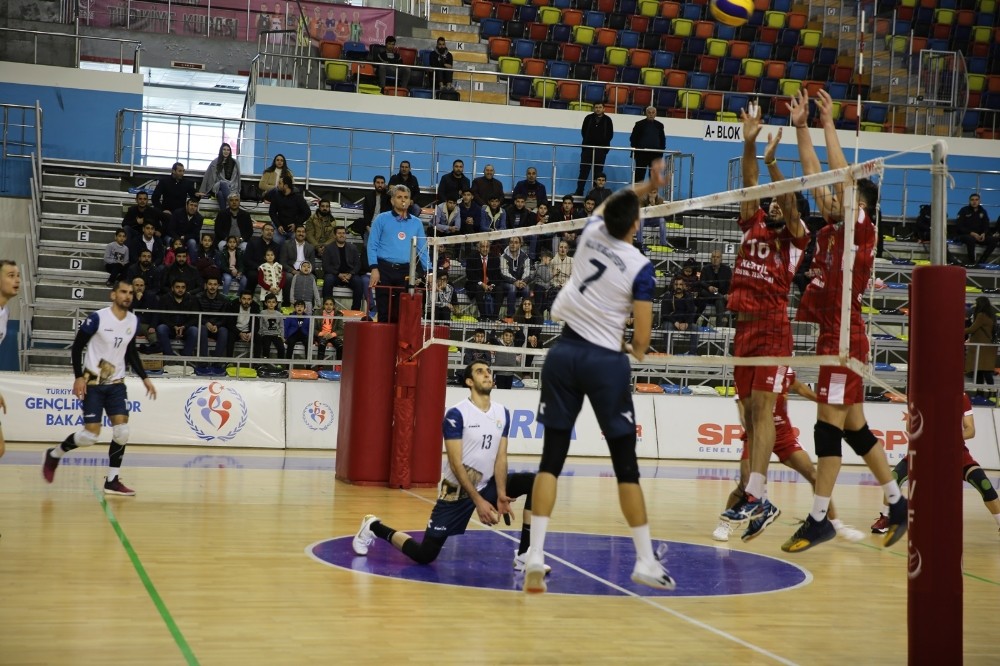 Haliliye Belediyespor galibiyete doymuyor 