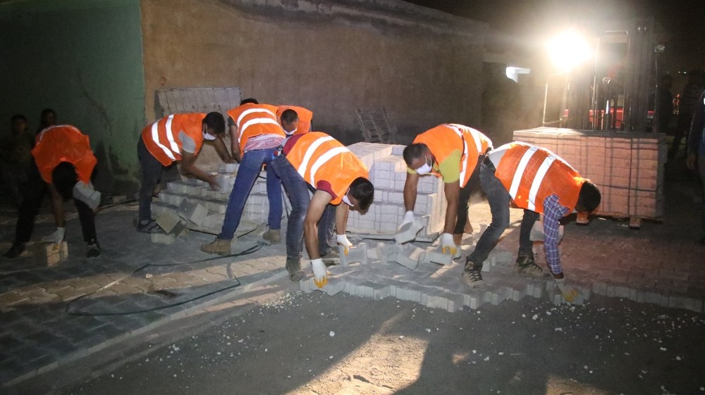 Haliliye çalışmalarını kırsa sokaklar sürdürüyor 