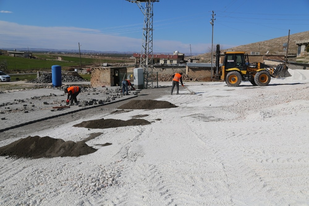 Haliliye kırsalında çok amaçlı kültür tesisleri yapılıyor 