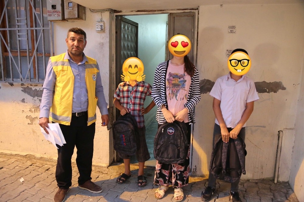 Haliliye’de öğrencilere kırtasiye yardımı 