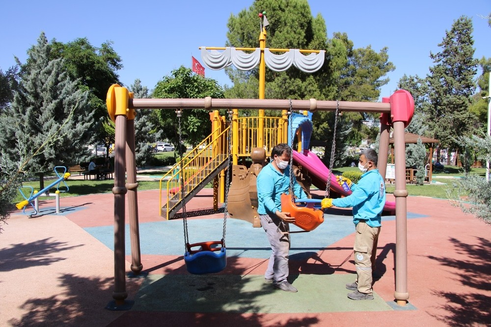 Haliliye’de parklar normalleşme sürecine hazır 