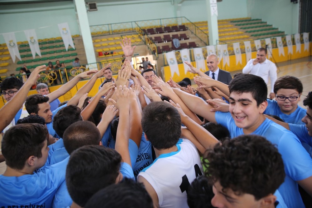 Haliliye’de yaz spor kurslarına start verdi 