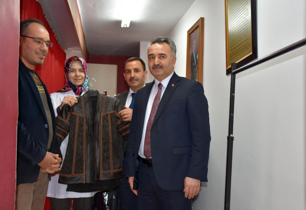 Halk Eğitim Merkezi kursiyerleri yeteneklerini ortaya koyuyor 