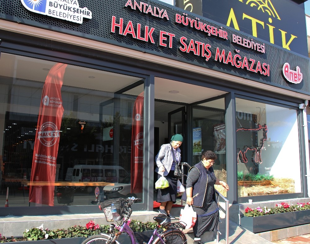 Halk Et’te iki ayda 34 ton et satıldı 