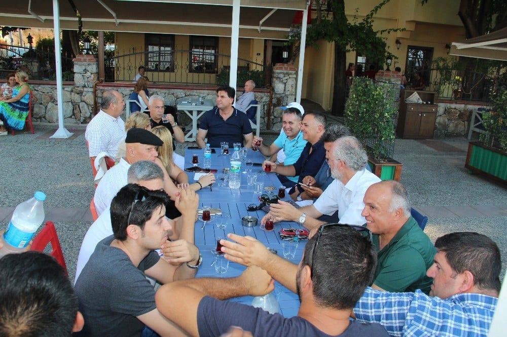 Halk evinde çay 1 TL 