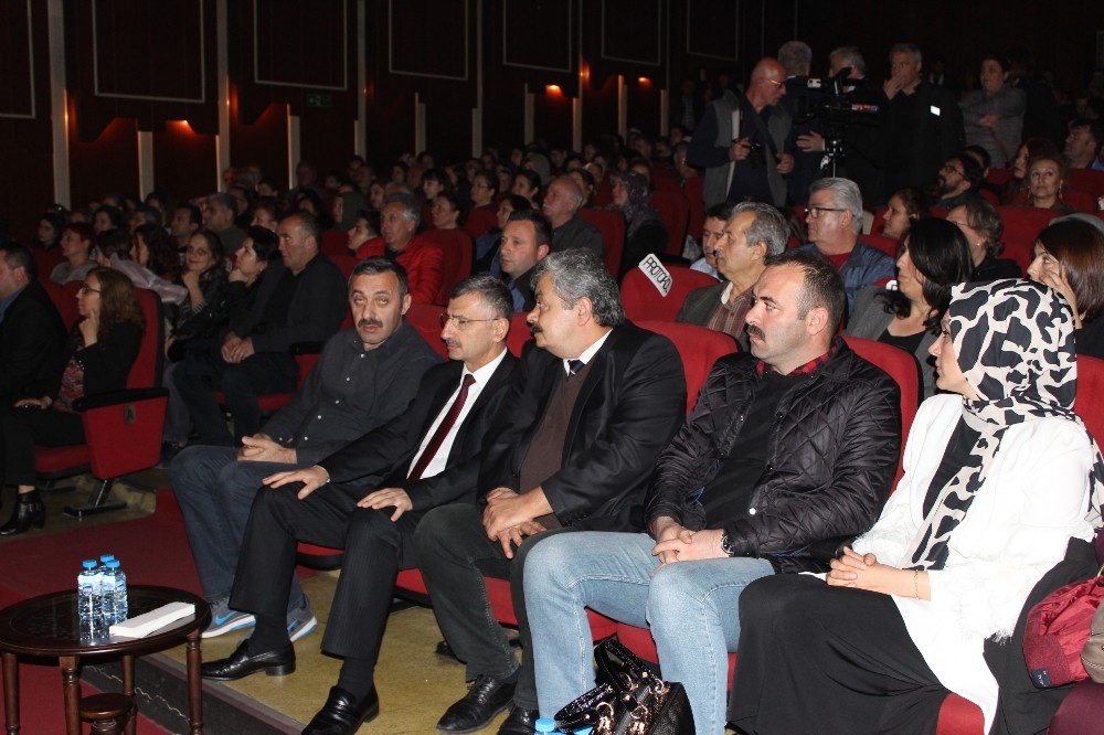 Halk müziği severler unutulmaz bir gece yaşadılar 