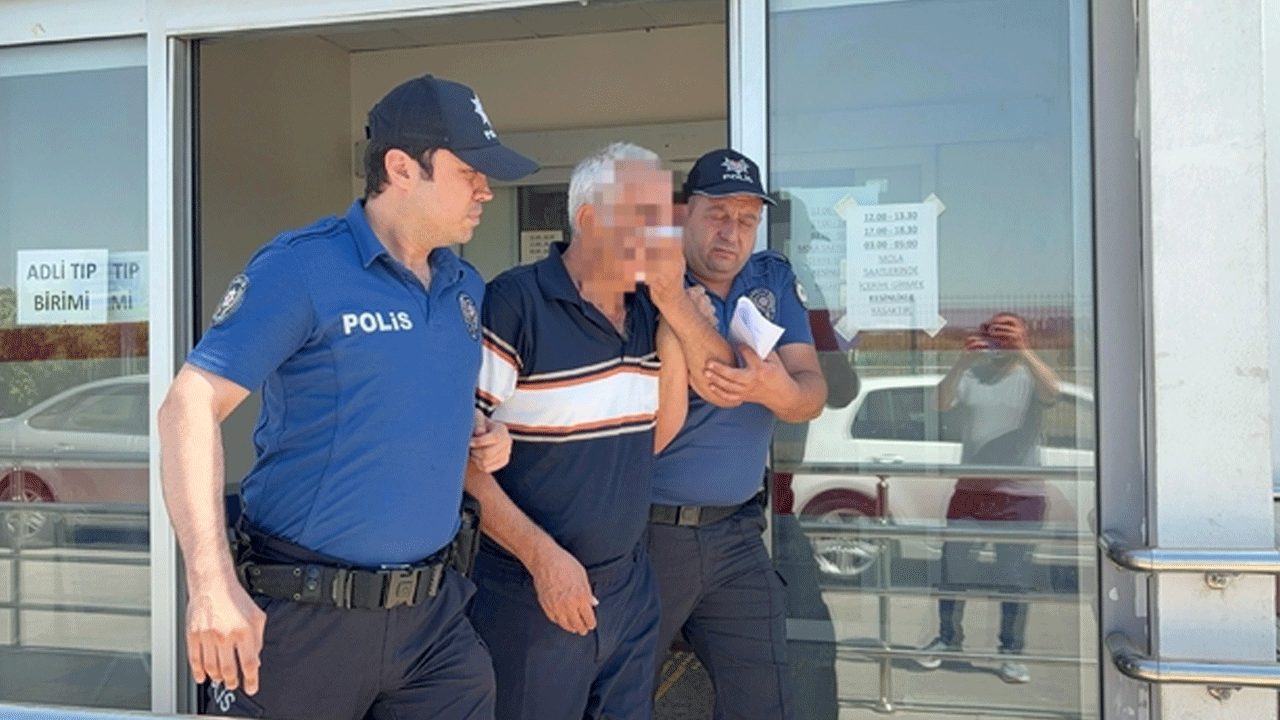 Halk otobüsünde büyük skandal! Etek altı fotoğraf çektiği iddia edilen emekli hakim gözaltına alındı