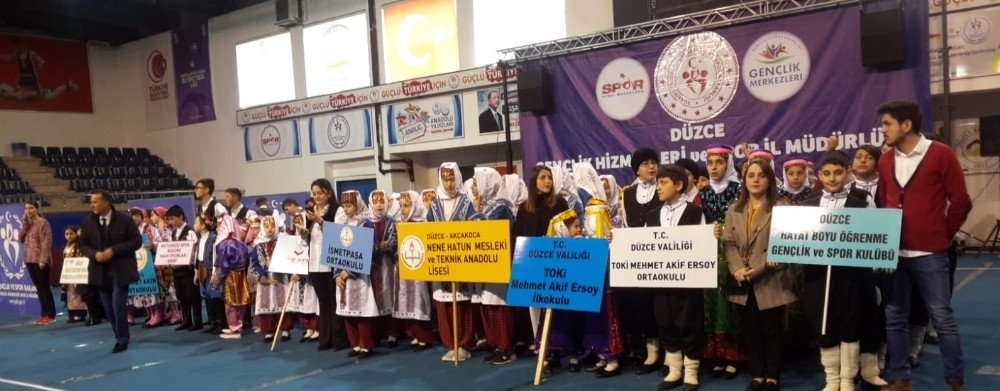 Halk oyunları şampiyonları belli oldu 