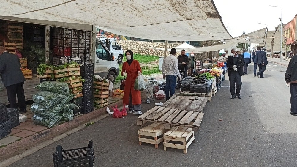 Halk pazarı korona virüs tedbirleri kapsamında kurulmadı 