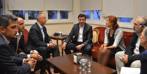 Halk sırtını dönünce onlara sarıldı… Kaos timi Diyarbakır’da