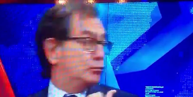 Halk TV'de ilginç anlar! 'Bu ses nereden geliyor?'