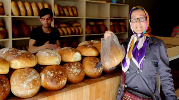 Ucuz ekmek satan fırının başına öyle bir şey geldi ki...