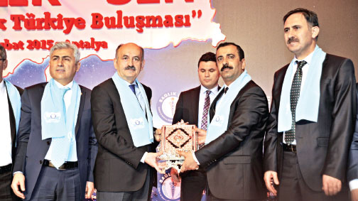 ‘Halka zulmedenler bedelini ödeyecek’