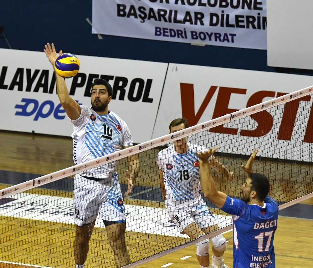 Halkbank kaptanı Faik Samed Güneş: 