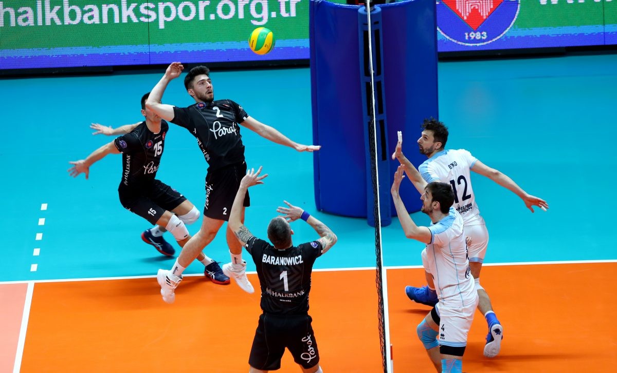 Halkbank, Zenit Kazan'a konuk oluyor
