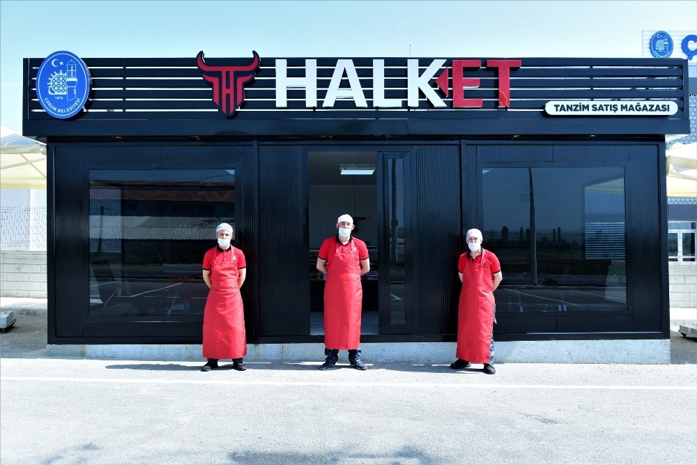 HalkEt mağazasında et satışına başladı 