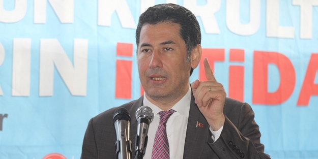 Halkı Suriyelilere karşı kışkırtan Sinan Oğan, bu kez Suriyeli gazeteciyi hedef gösterdi!