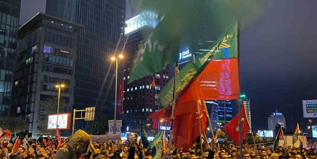 Halkın sabrı taştı! İsrail ve ABD'ye ait binaların önlerinde protestolar başladı