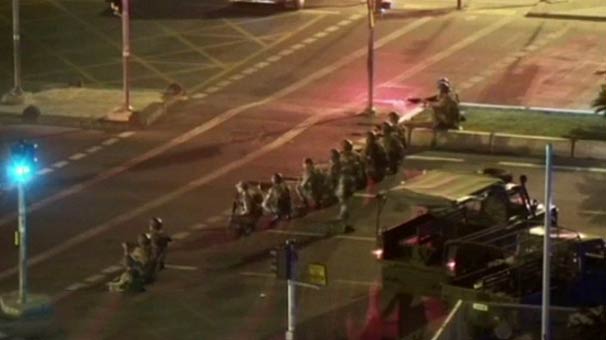 Halkın ve polisin üzerine ateş açın diyen albaydan şok sözler… Bunu da duyduk!