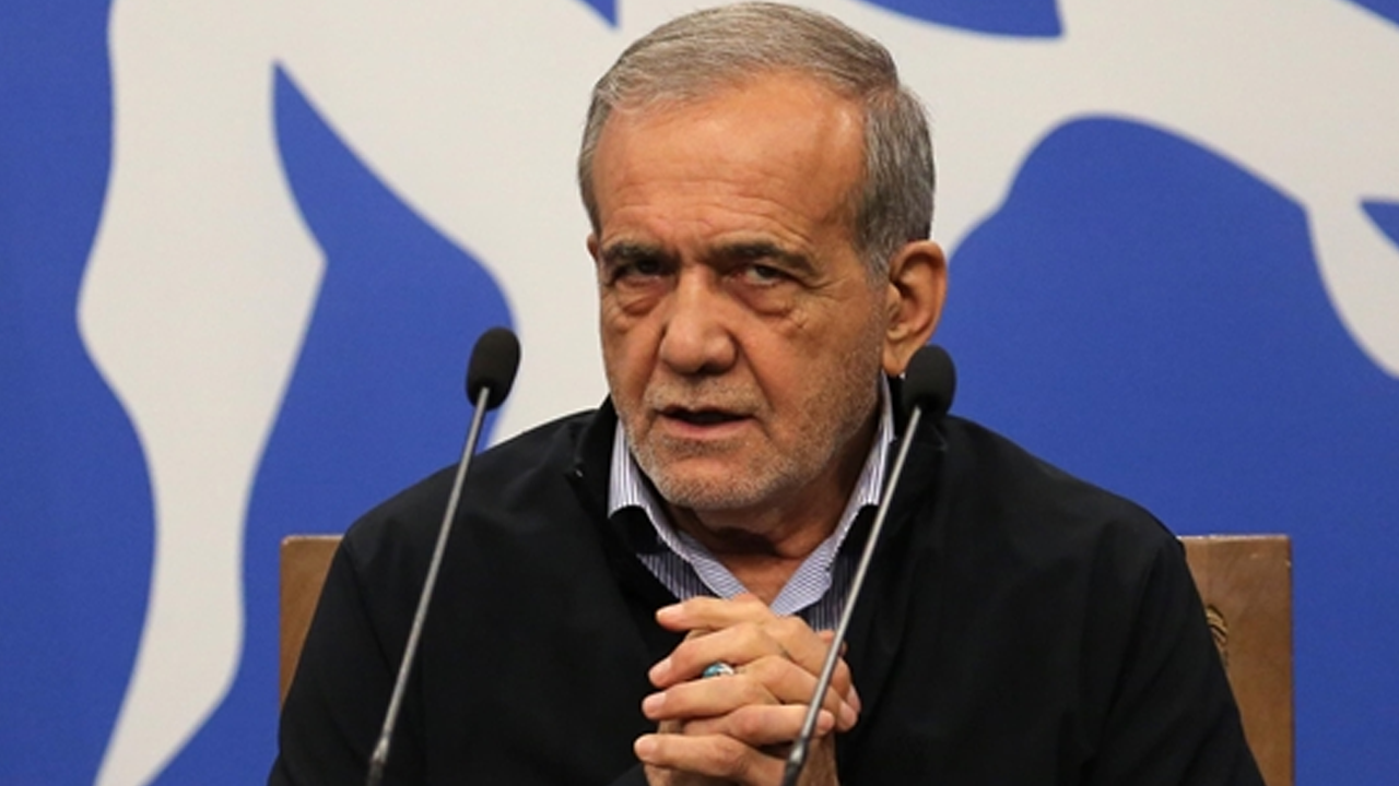 “Halktan özür diliyorum” diyen Pezeşkiyan: Şiddetli kriz içindeyiz