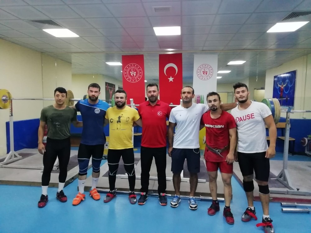 Halter Milli Takım Kampı Başladı 
