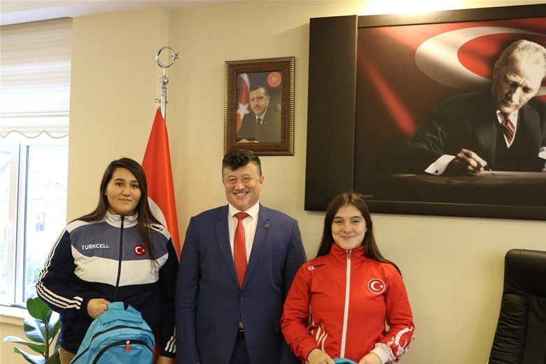 Halter Şampiyonlarından İl Müdürü Fillikçioğlu’na ziyaret 