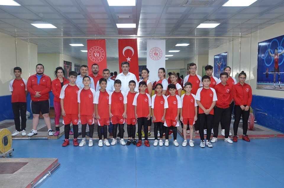 Haltercilere malzeme yardımı yapıldı 