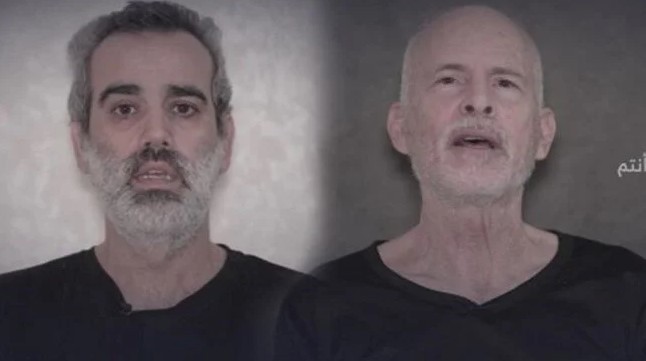 Hamas iki İsrailli esirin görüntüsünü paylaştı! Ya esirler ya da savaş