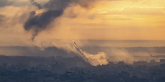 Hamas, İsrail'in nükleer silah üssünü vurdu!