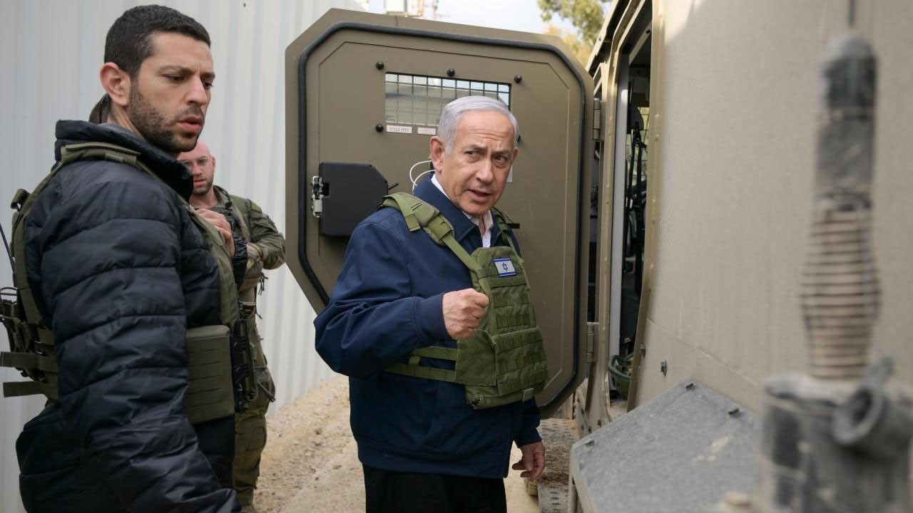 Netanyahu Batı Şeria'da baskın düzenledi!