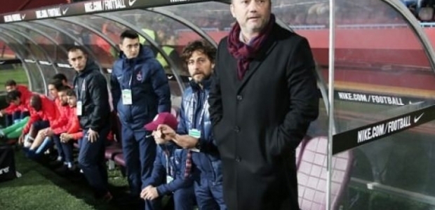 Hami Mandıralı iki isimden özür diledi