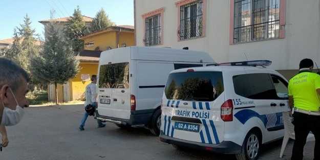 Hamile kadın evinde ölü bulundu