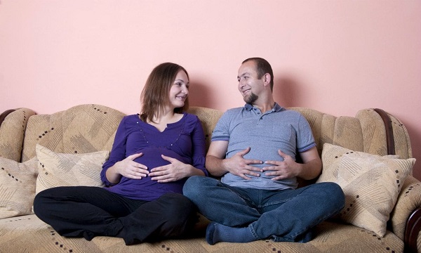 Hamilelik döneminde yalnızca anne değil baba da aşeriyor! Peki, ama nasıl?