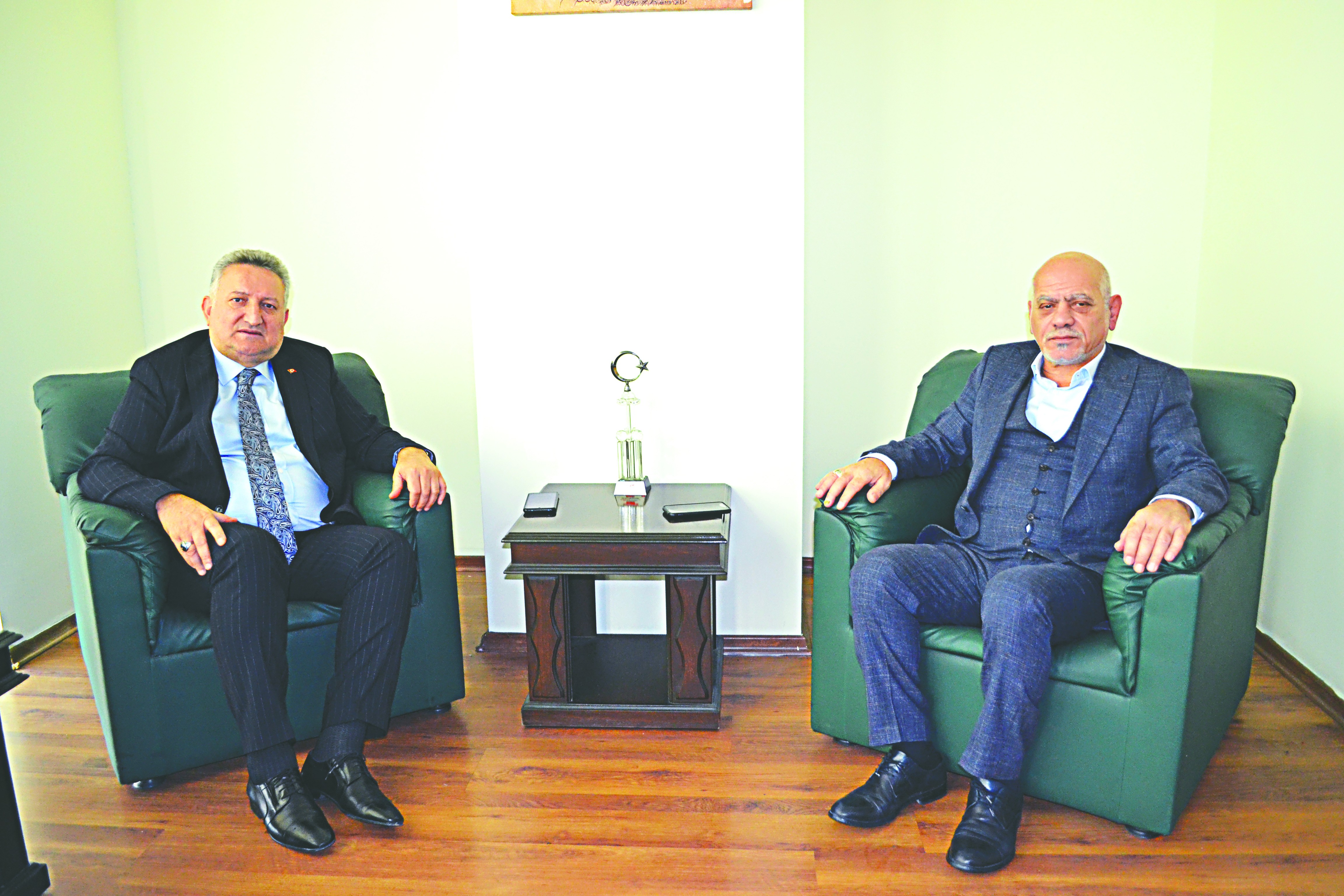 Hamit Özpolat’tan Akit’e geçmiş olsun ziyareti