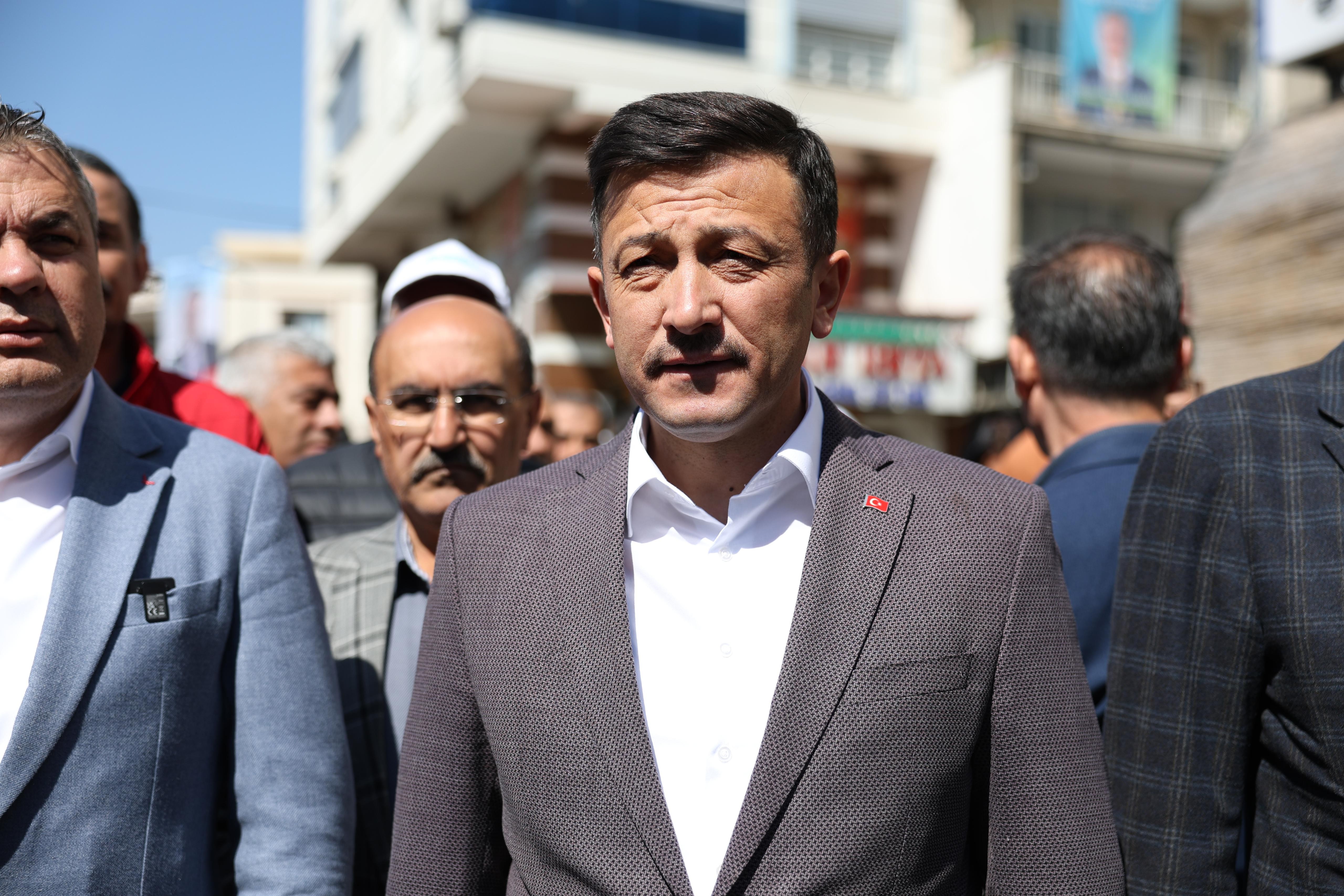 Hamza Dağ’dan Özgür Özel’e gönderme
