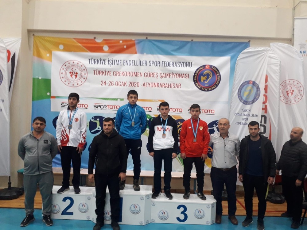 Hamza Korkmaz, İşitme Engelliler Güreş Şampiyonasında Türkiye Üçüncüsü 