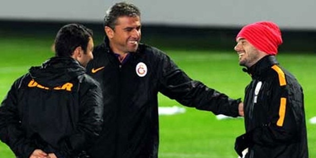 Hamzaoğlu'nun ilk antrenmanında dikkat çeken görüntü