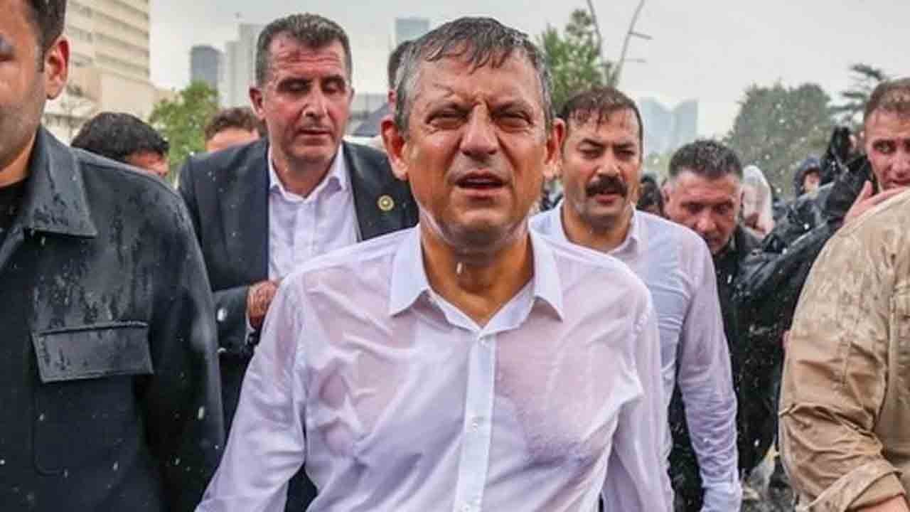 Hançerciler Özel’in bu sözünü paylaşıyor! “Dost bildiğimizin ihanetinden gayrı arınacağımız hiçbir şeyimiz yoktur!”