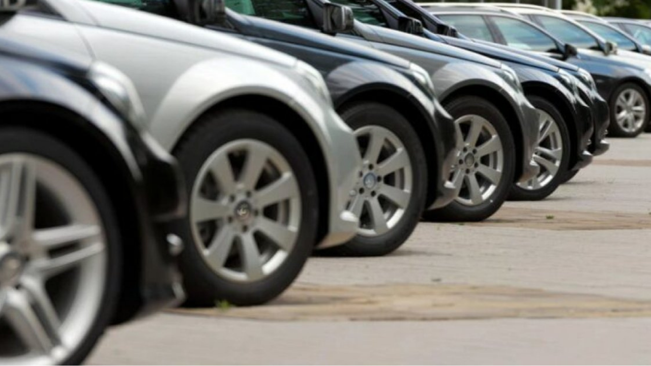 Hangi otomobil 3 yılda %96 değer kaybediyor, hangisi yatırım aracına dönüşüyor?