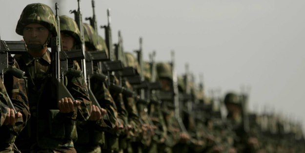 Hangi ülkenin kaç askeri var?