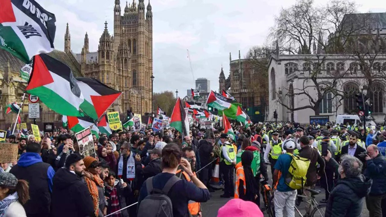 Hani Avrupa’da toplantı ve gösteri hakkı vardı? Kudüs Günü yürüyüşüne engel