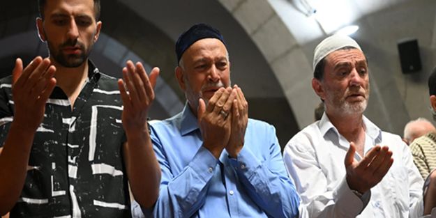 Haniye için Yozgat ve Kayseri'de gıyabi cenaze namazı kılındı