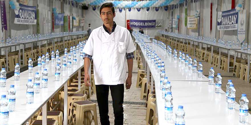 Hapis cezasını iftar çadırlarında çekiyor